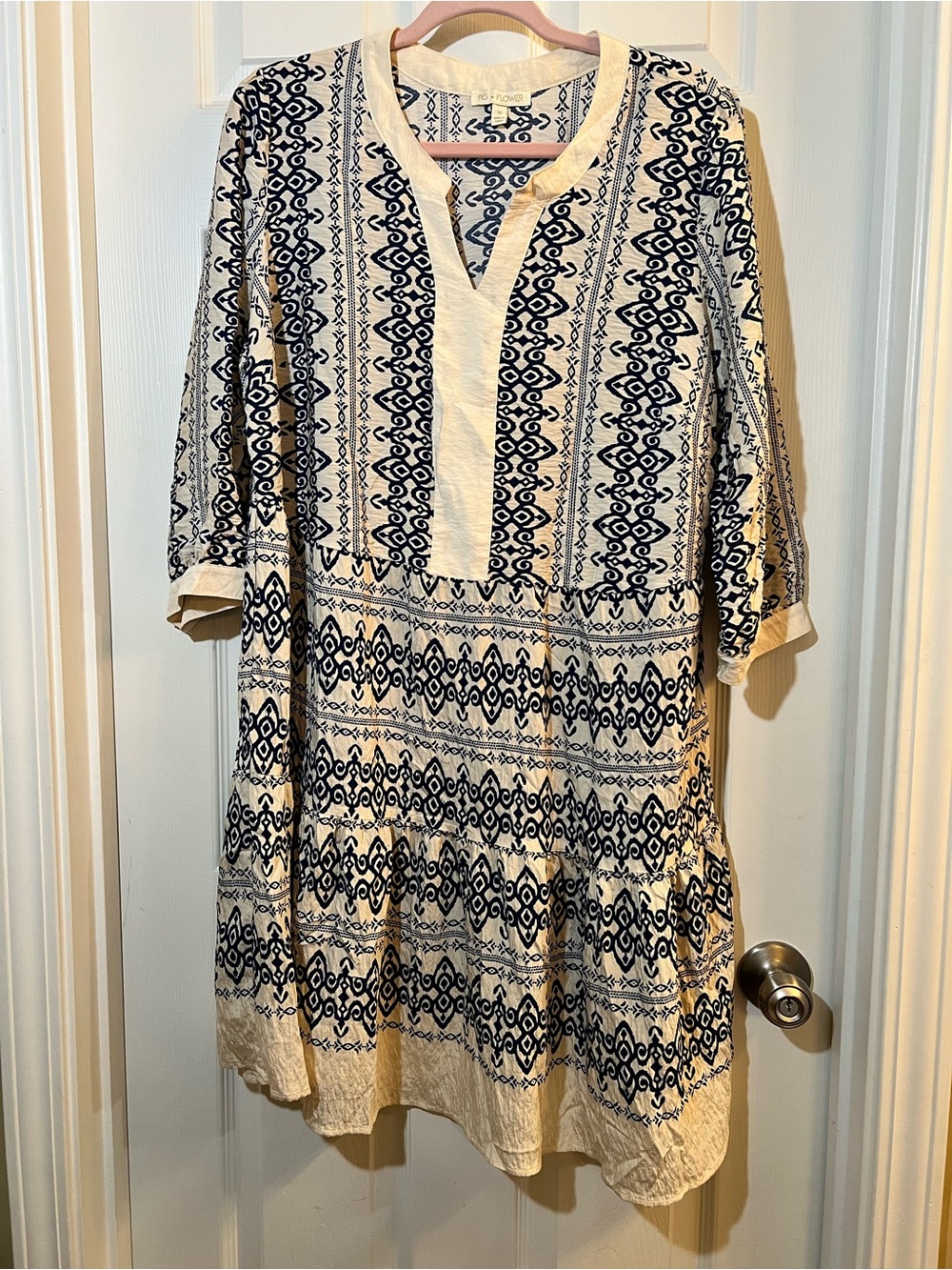 🦋 fig and flower Cream and Navy Printed Midi Dress size 1x